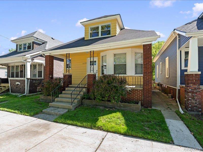 4498 Fischer ST, Detroit, MI 48214