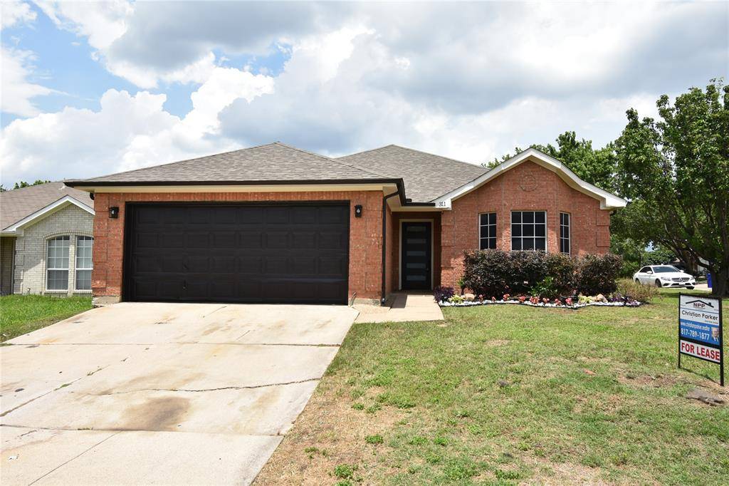311 Stell Avenue, Mansfield, TX 76063