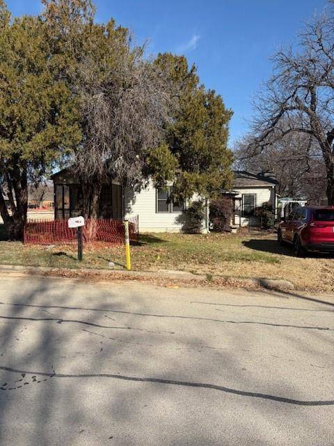 201 E Vine Street, Keller, TX 76248