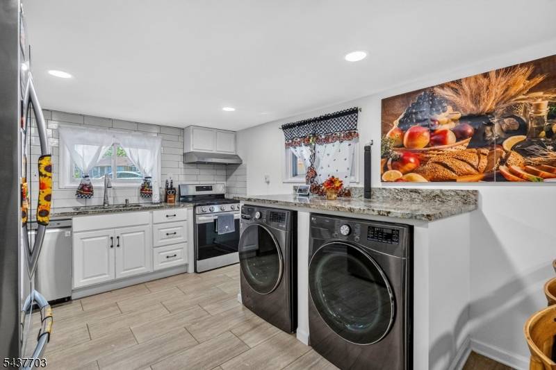 31 Monmouth Rd, Monroe Twp., NJ 08831