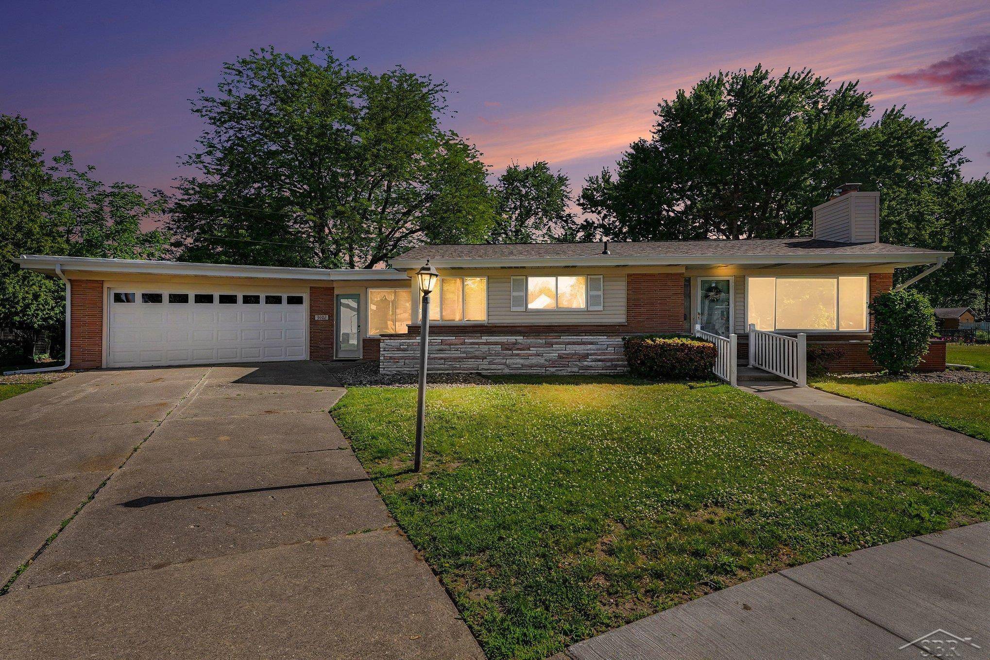 3002 Malden PL, Saginaw, MI 48602