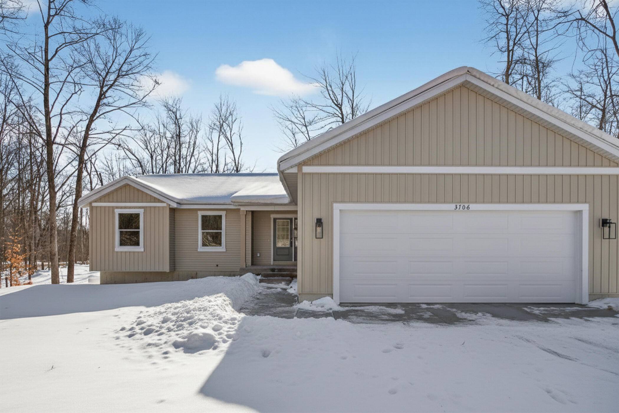 3706 Country CT, Valley Twp, MI 49010
