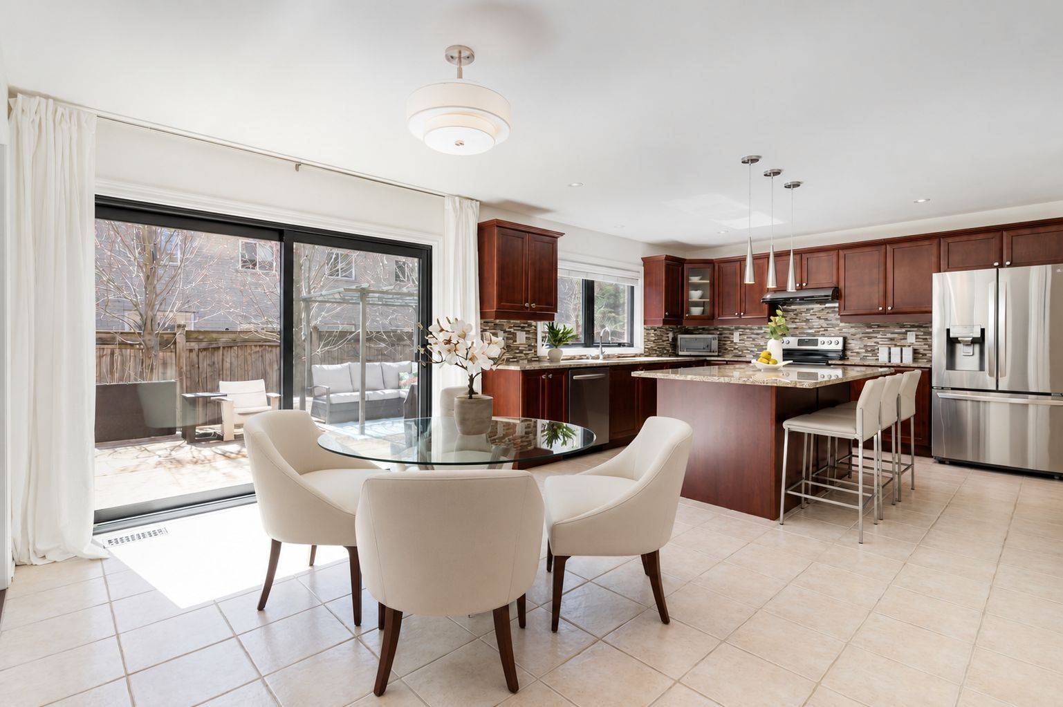 2364 Spring Meadow WAY W, Oakville, ON L6M 0C1