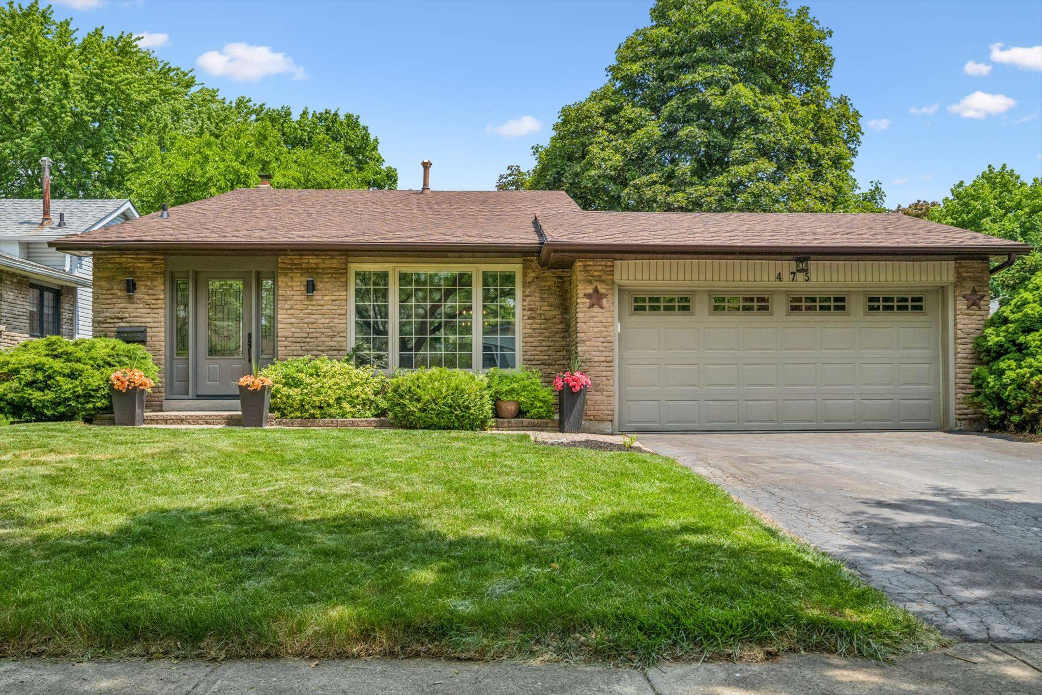 475 Vanguard CRES, Oakville, ON L6L 5G6