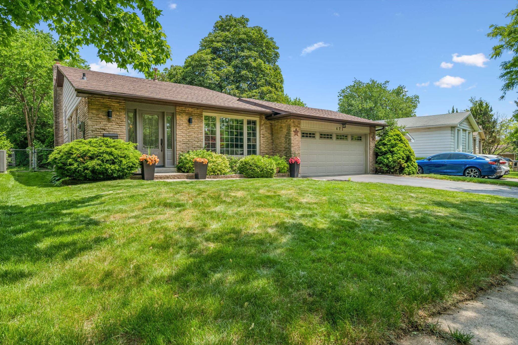 475 Vanguard CRES, Oakville, ON L6L 5G6