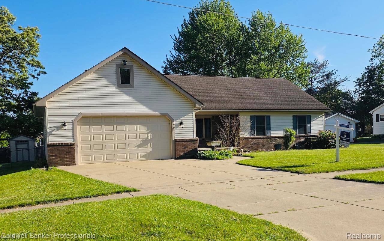 412 Rosette ST, Holly Village, MI 48442