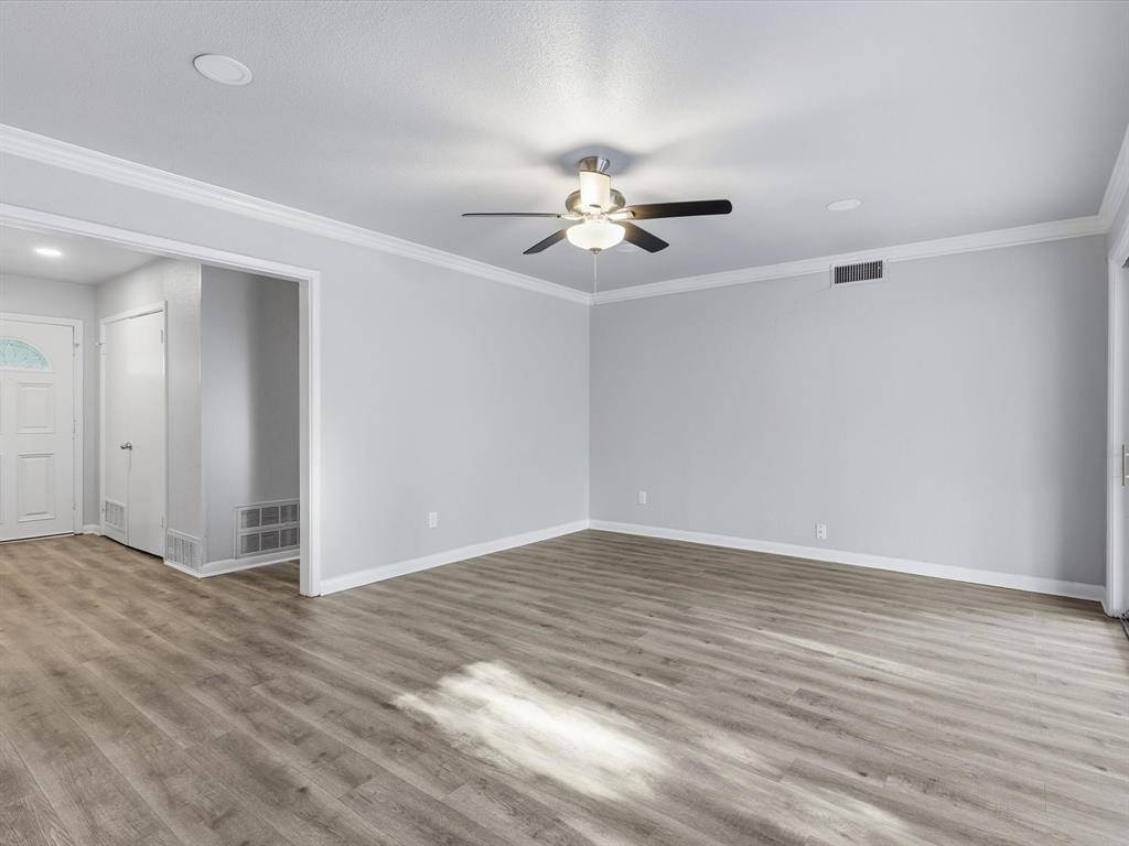 4900 Vega Court E, Fort Worth, TX 76133