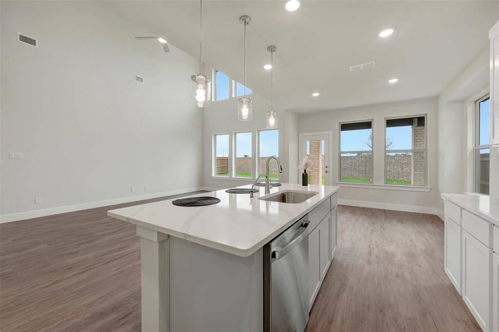 1116 Hitching Post Way, Oak Point, TX 75068