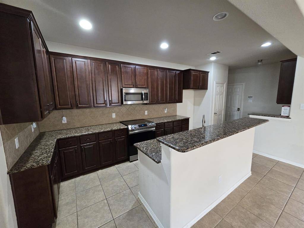 213 Willet Court, Little Elm, TX 75068