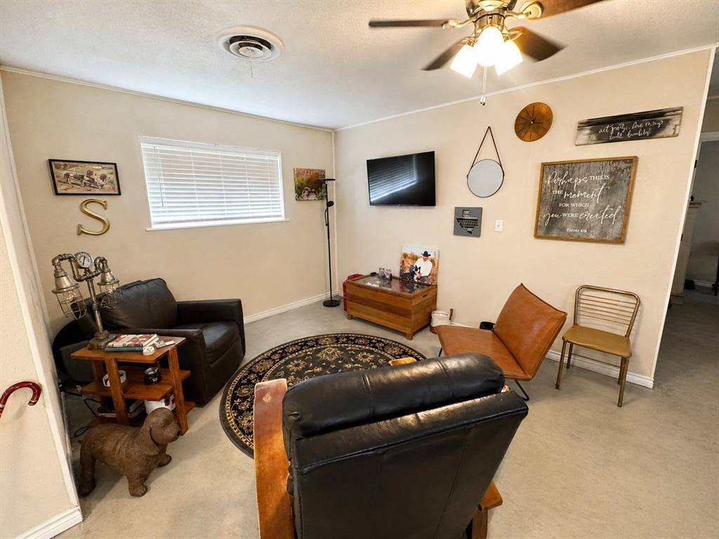 1507 Hulme Street, Bowie, TX 76230