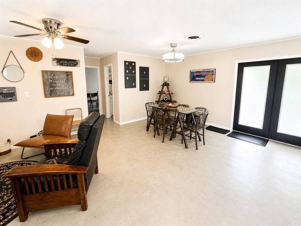 1507 Hulme Street, Bowie, TX 76230