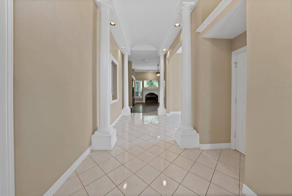 6619 Shelton Home Court, Arlington, TX 76017