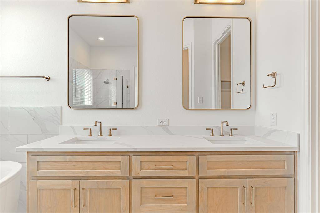 2143 Village Walk Place, Aledo, TX 76008