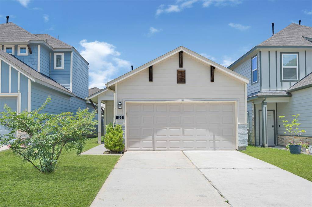 124 Camelot Place Court, Conroe, TX 77304