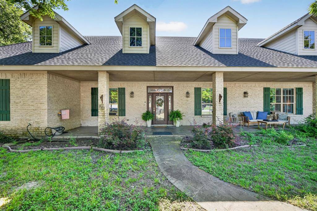 507 N State Street, Decatur, TX 76234