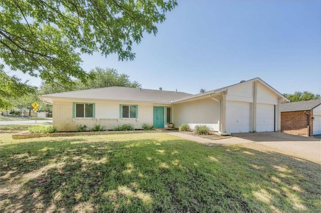 1301 Cedar Ridge Terrace, Euless, TX 76039