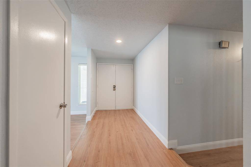 1301 Cedar Ridge Terrace, Euless, TX 76039