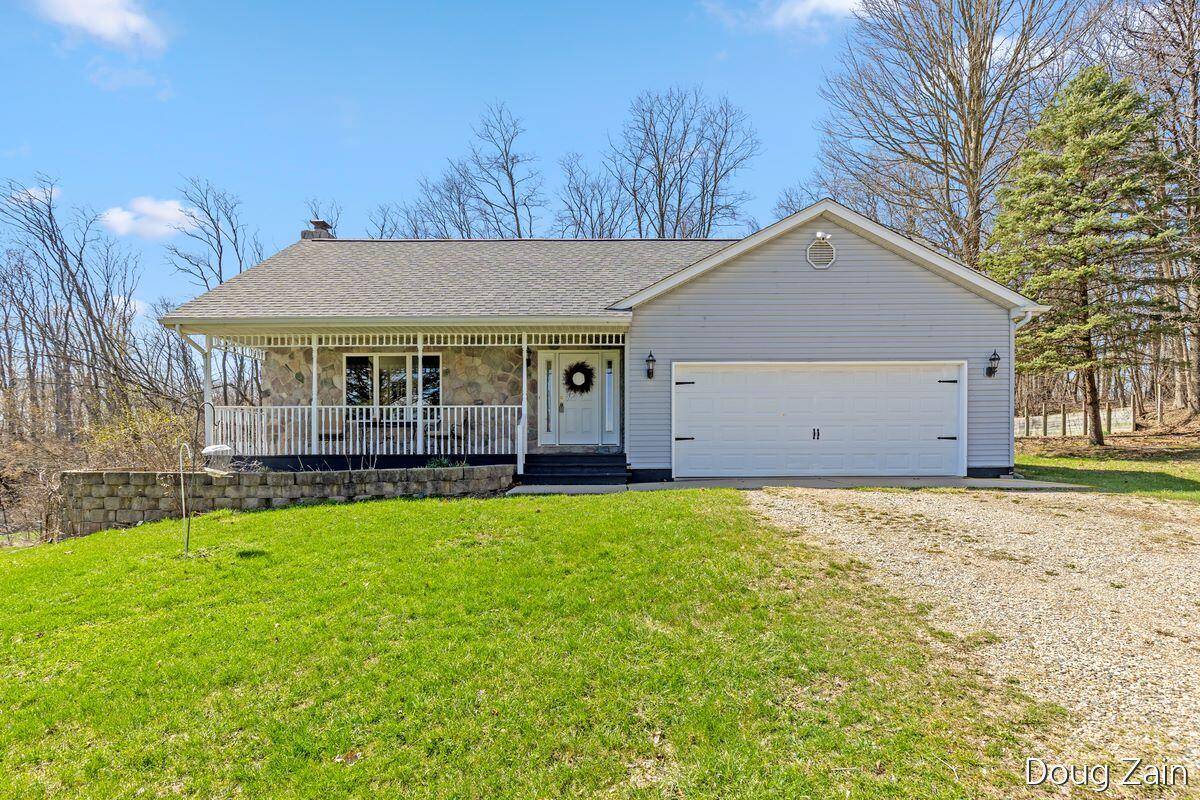 5373 N Gunnell RD, Windsor Twp, MI 48821