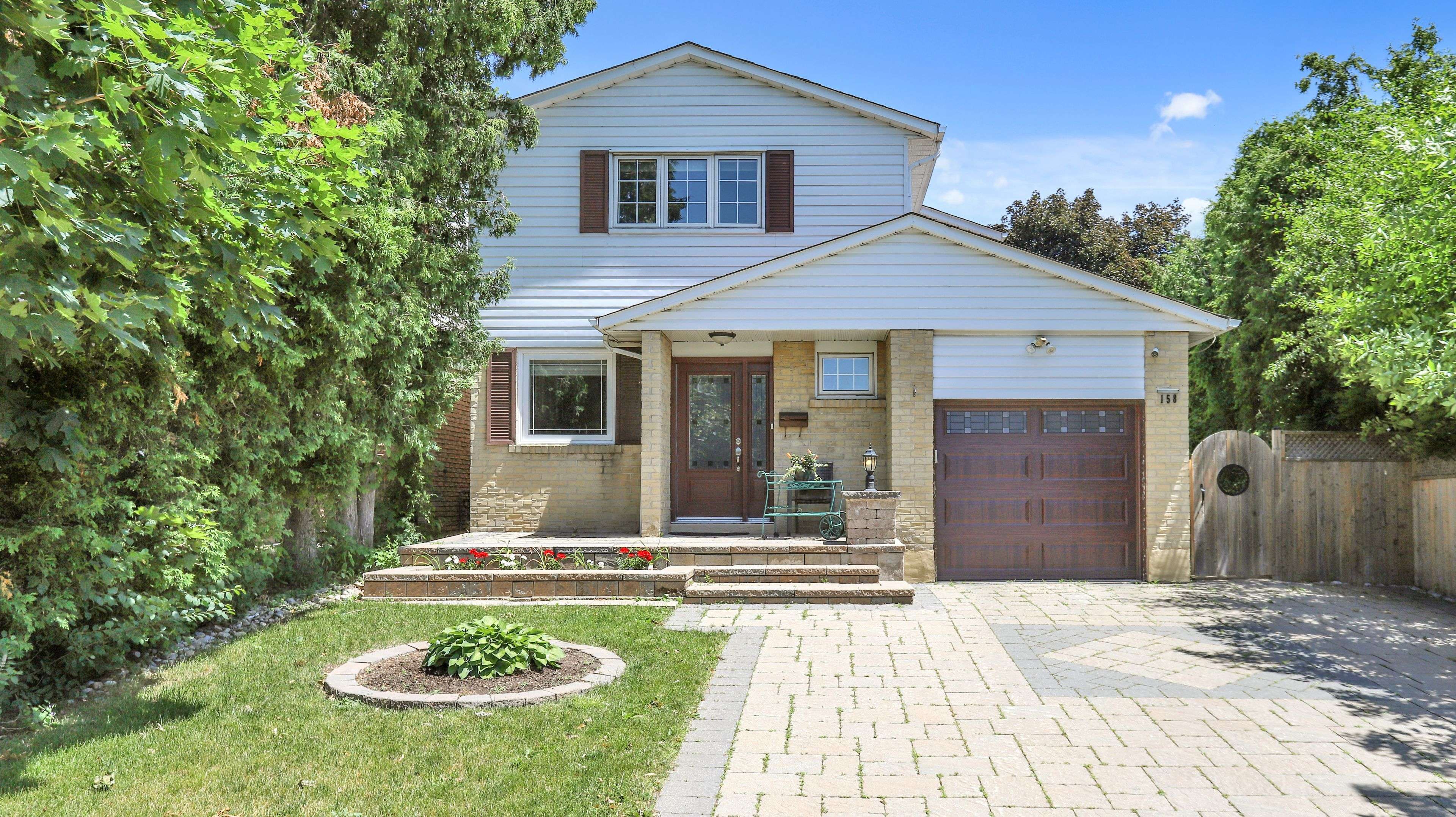 158 Holm CRES, Markham, ON L3T 5J3
