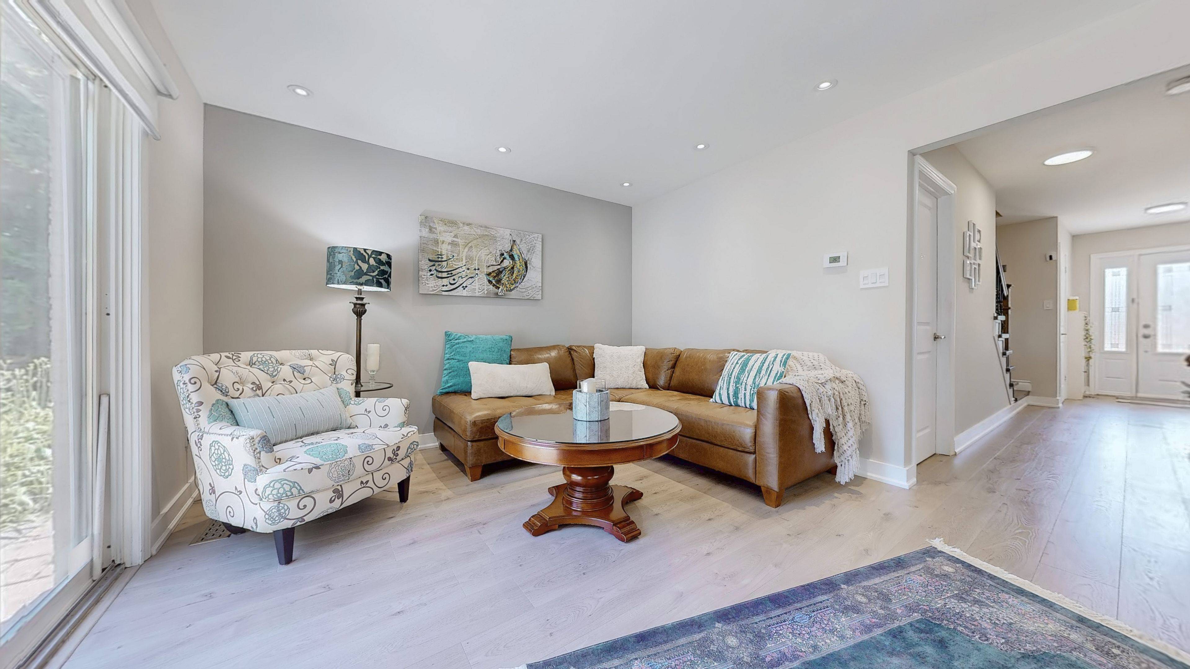 158 Holm CRES, Markham, ON L3T 5J3