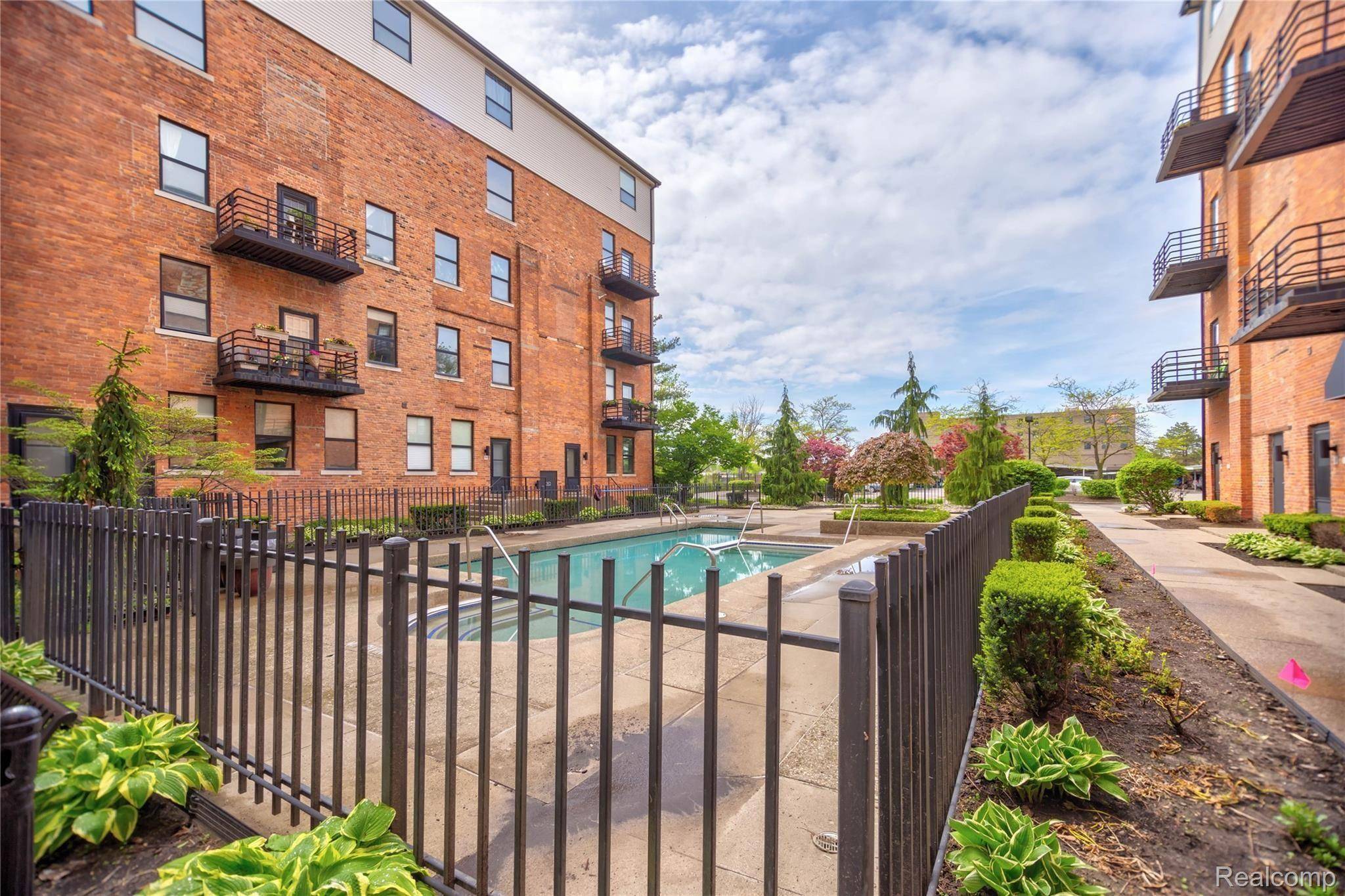 6533 E JEFFERSON AVE #117, Detroit, MI 48207