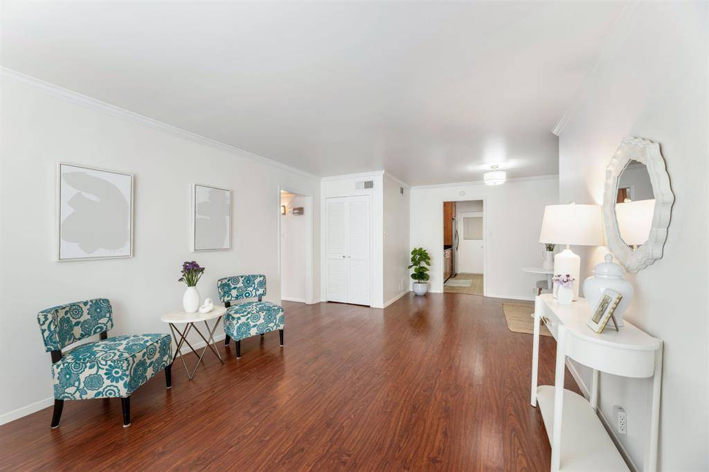 7908 Royal Lane #122 B, Dallas, TX 75230