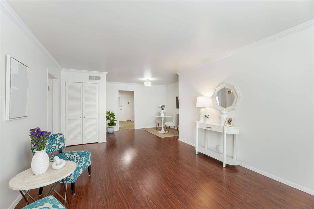 7908 Royal Lane #122 B, Dallas, TX 75230