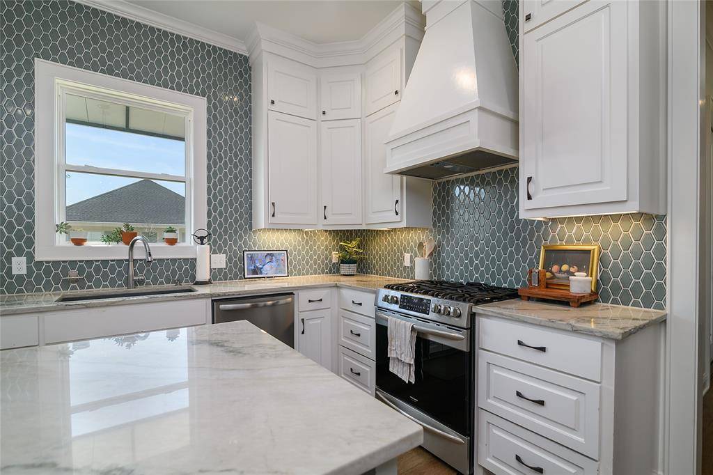 242 Sweetleaf Avenue, Shreveport, LA 71106