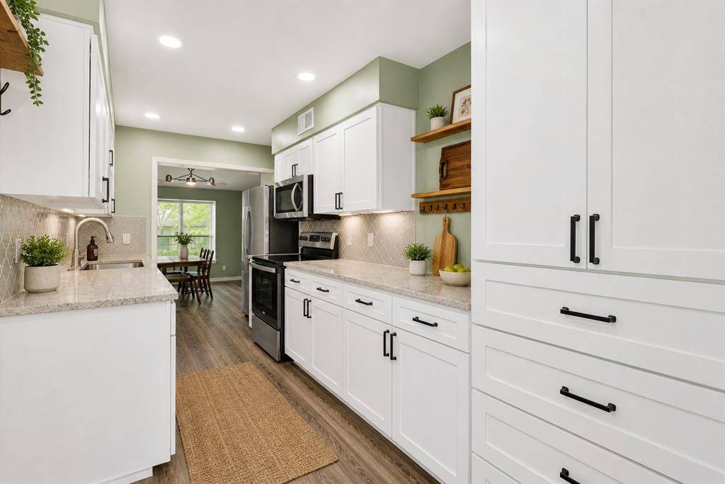 13635 Weald Green Street, Dallas, TX 75240