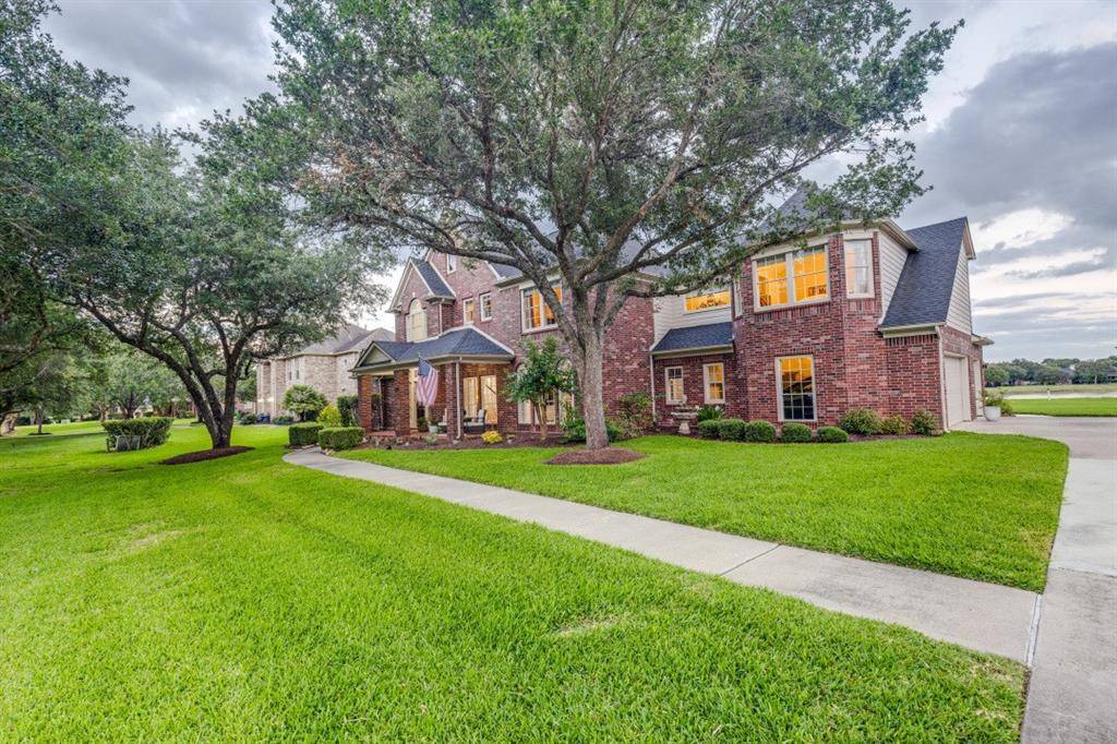 511 Royal Lakes Boulevard, Richmond, TX 77469