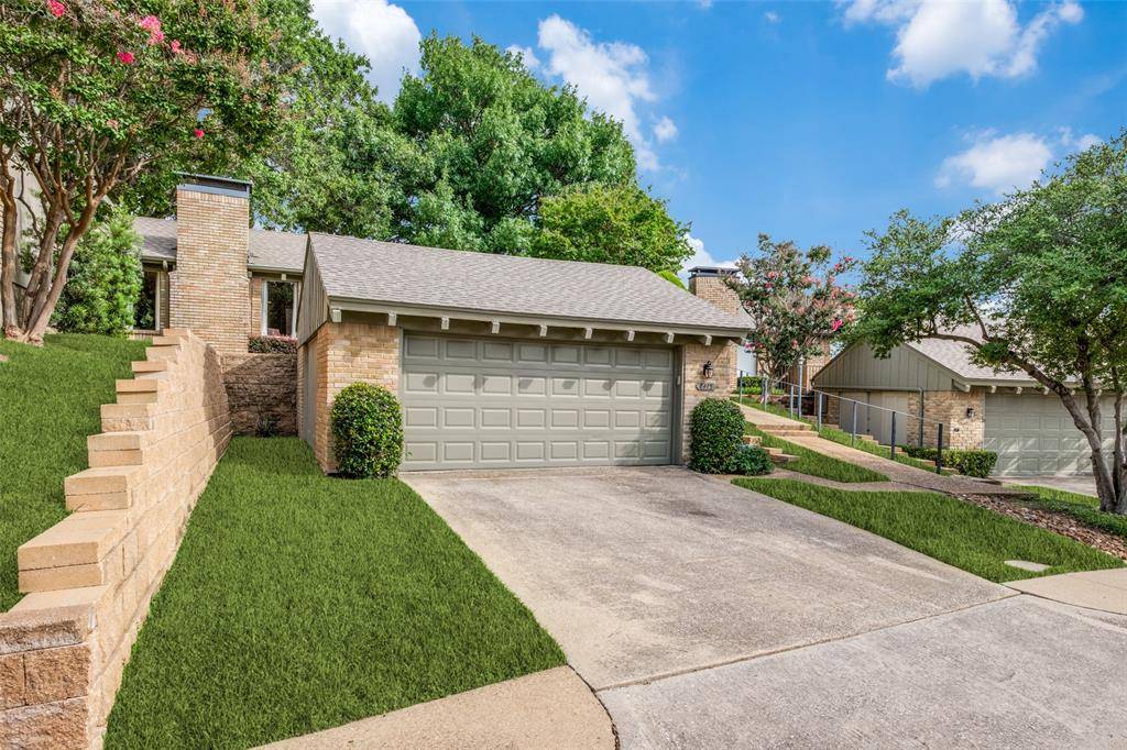 8415 Old Moss Road, Dallas, TX 75231