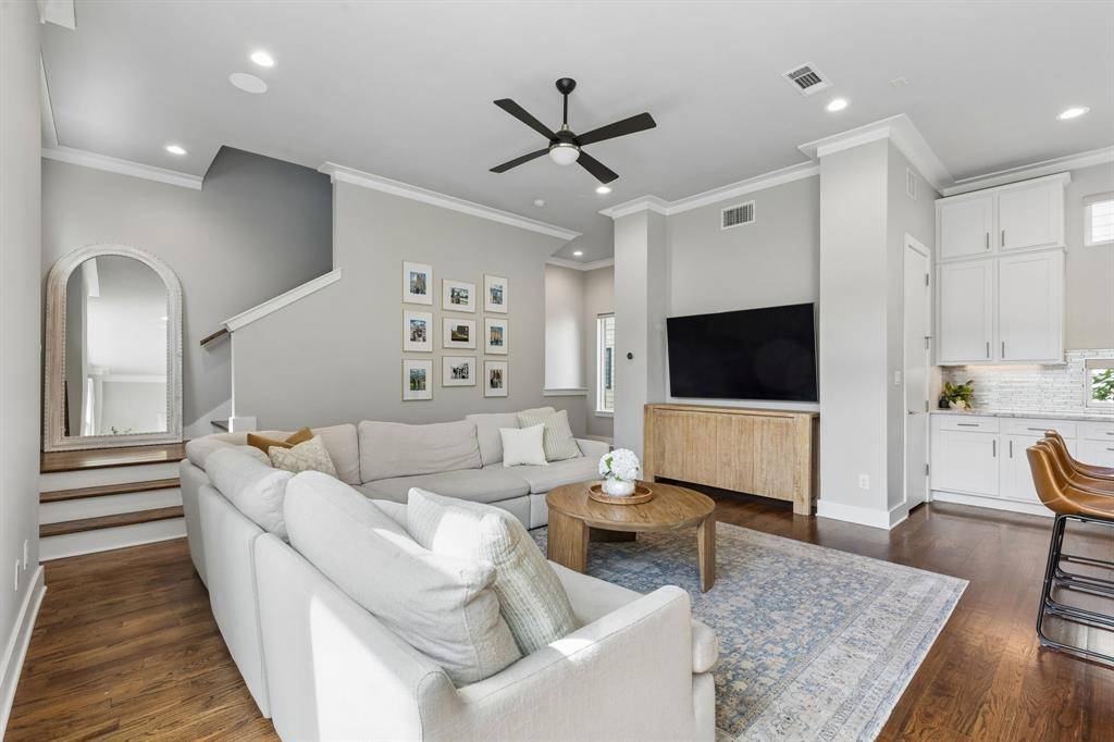 4402 Lafayette Street #B, Dallas, TX 75204