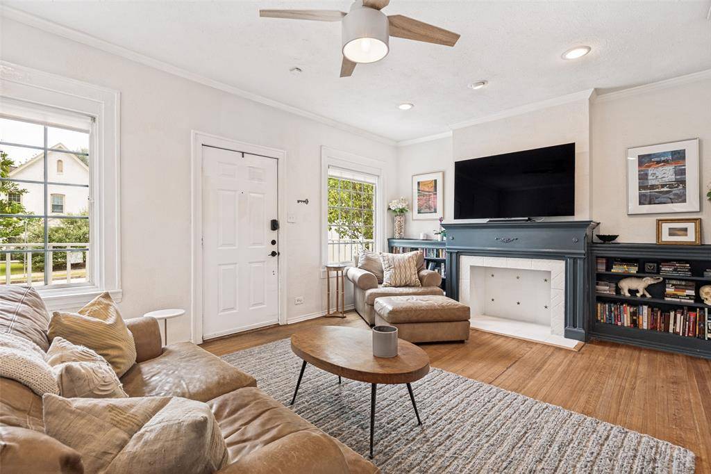 6047 Vickery Boulevard, Dallas, TX 75206