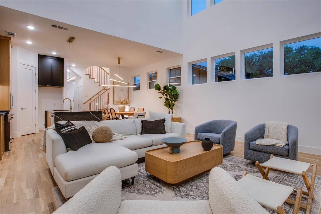 2313 S Vernon Avenue, Dallas, TX 75224