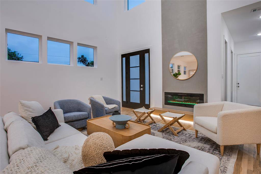 2315 S Vernon Avenue, Dallas, TX 75224