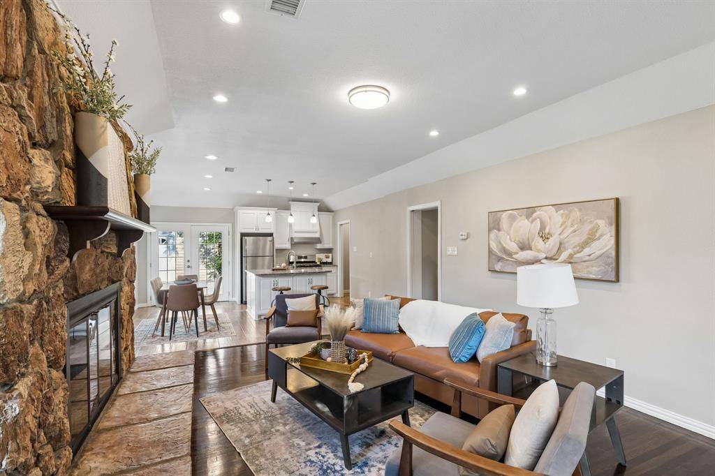 9966 Coppedge Lane, Dallas, TX 75220