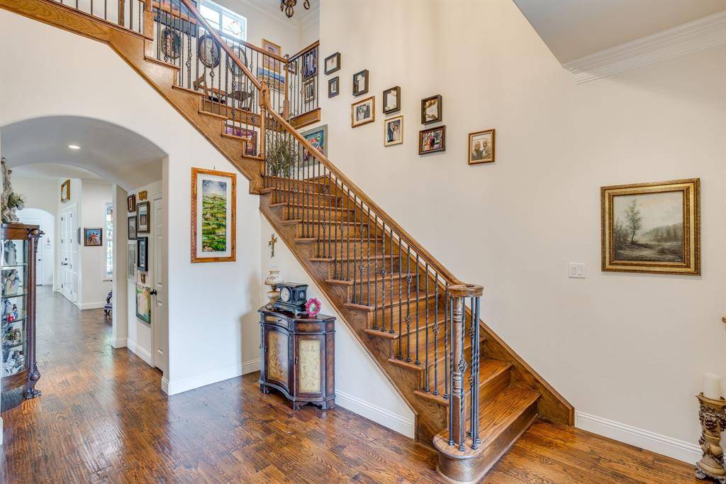 3318 W 5th Street, Fort Worth, TX 76107