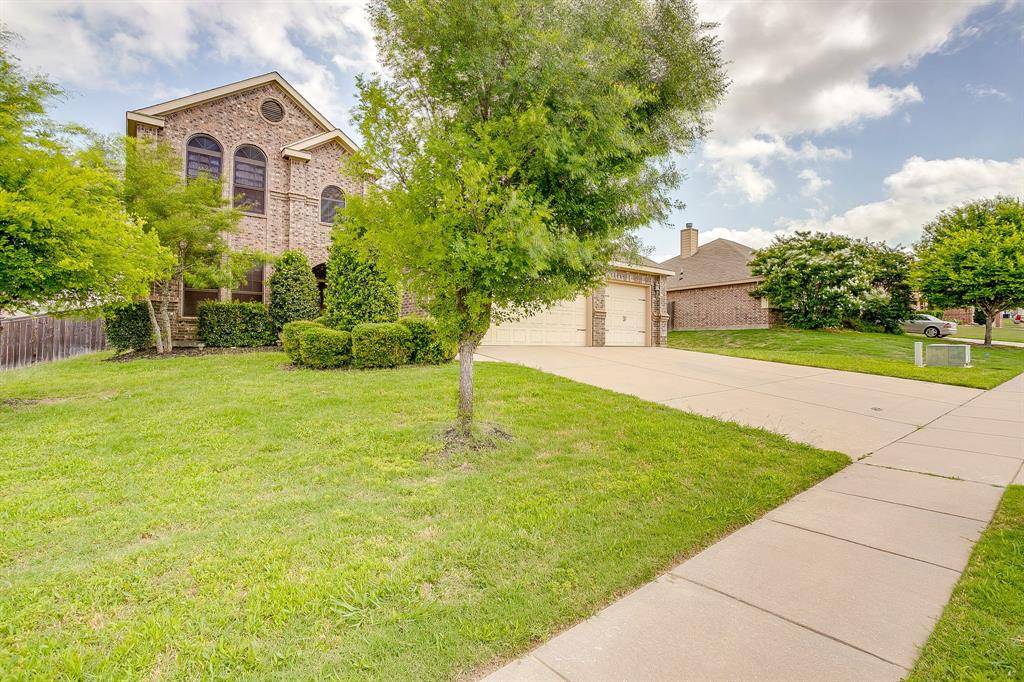 1537 Silverstone Drive, Weatherford, TX 76087