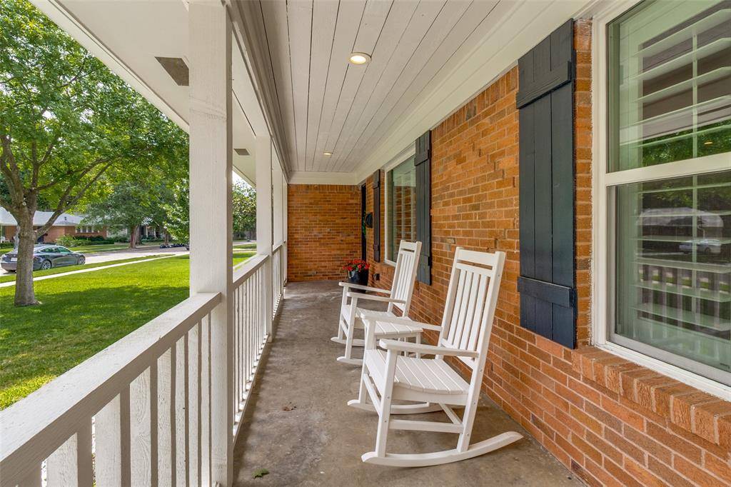 9605 Livenshire Drive, Dallas, TX 75238