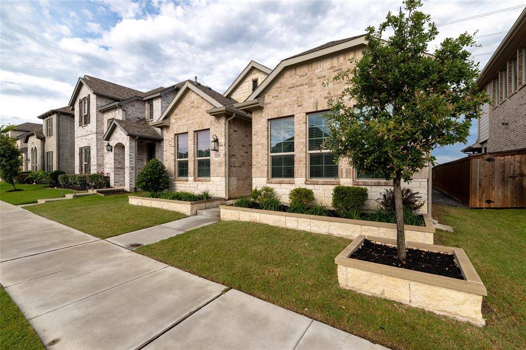 12329 Hulson Trail, Fort Worth, TX 76052