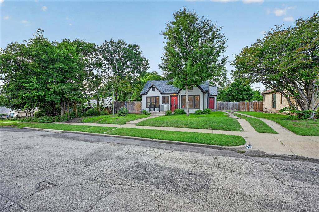 3319 Irwindell Boulevard, Dallas, TX 75211
