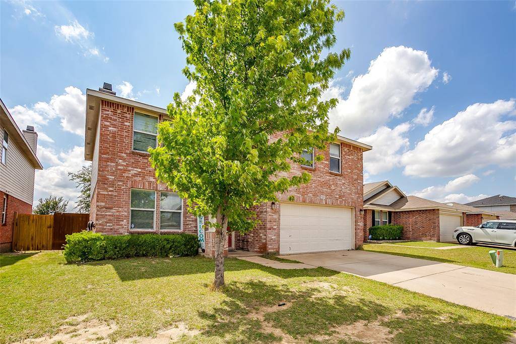 9028 Quarter Horse Lane, Fort Worth, TX 76123