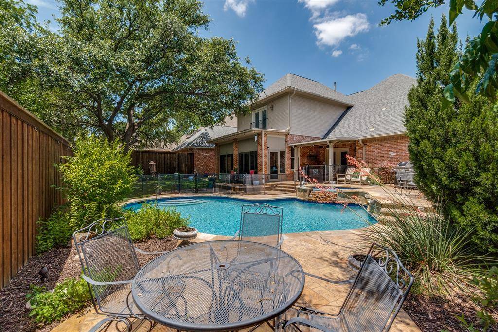 6822 Meadow Road, Dallas, TX 75230