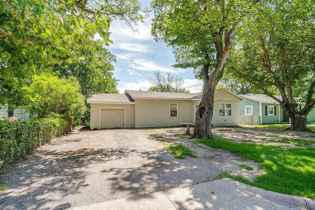 822 Ronald Street, White Settlement, TX 76108