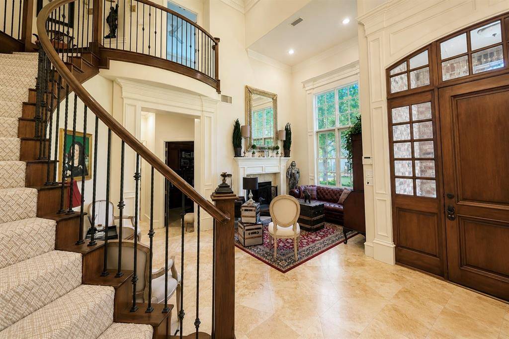 200 Compton Court, Colleyville, TX 76034