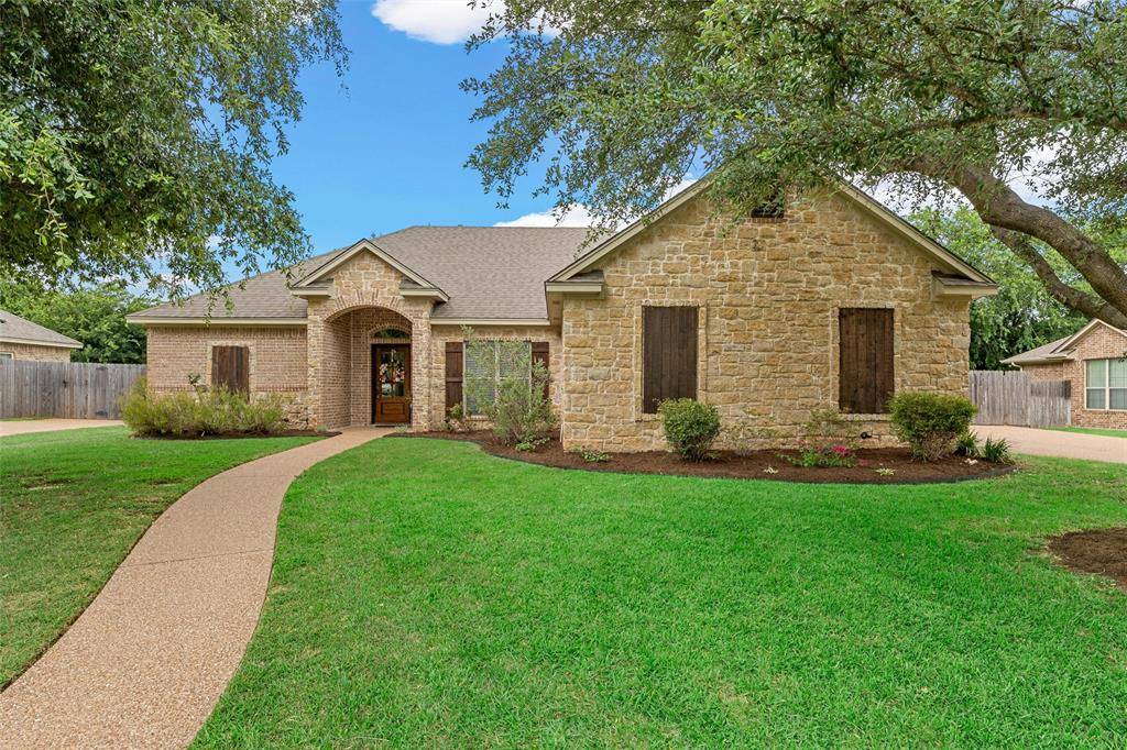 513 Kings Row, Woodway, TX 76712