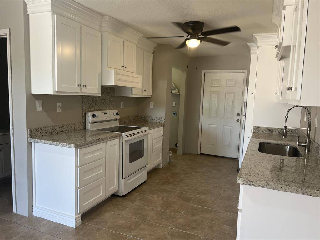 3272 Tesoro Loop #1, Eagle Pass, TX 78852
