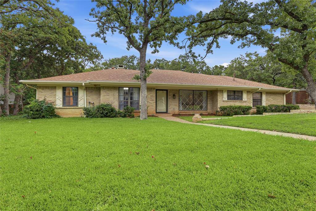 823 Ridgecrest Circle, Denton, TX 76205