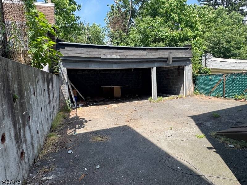 33 Rose Terrace, Newark City, NJ 07108