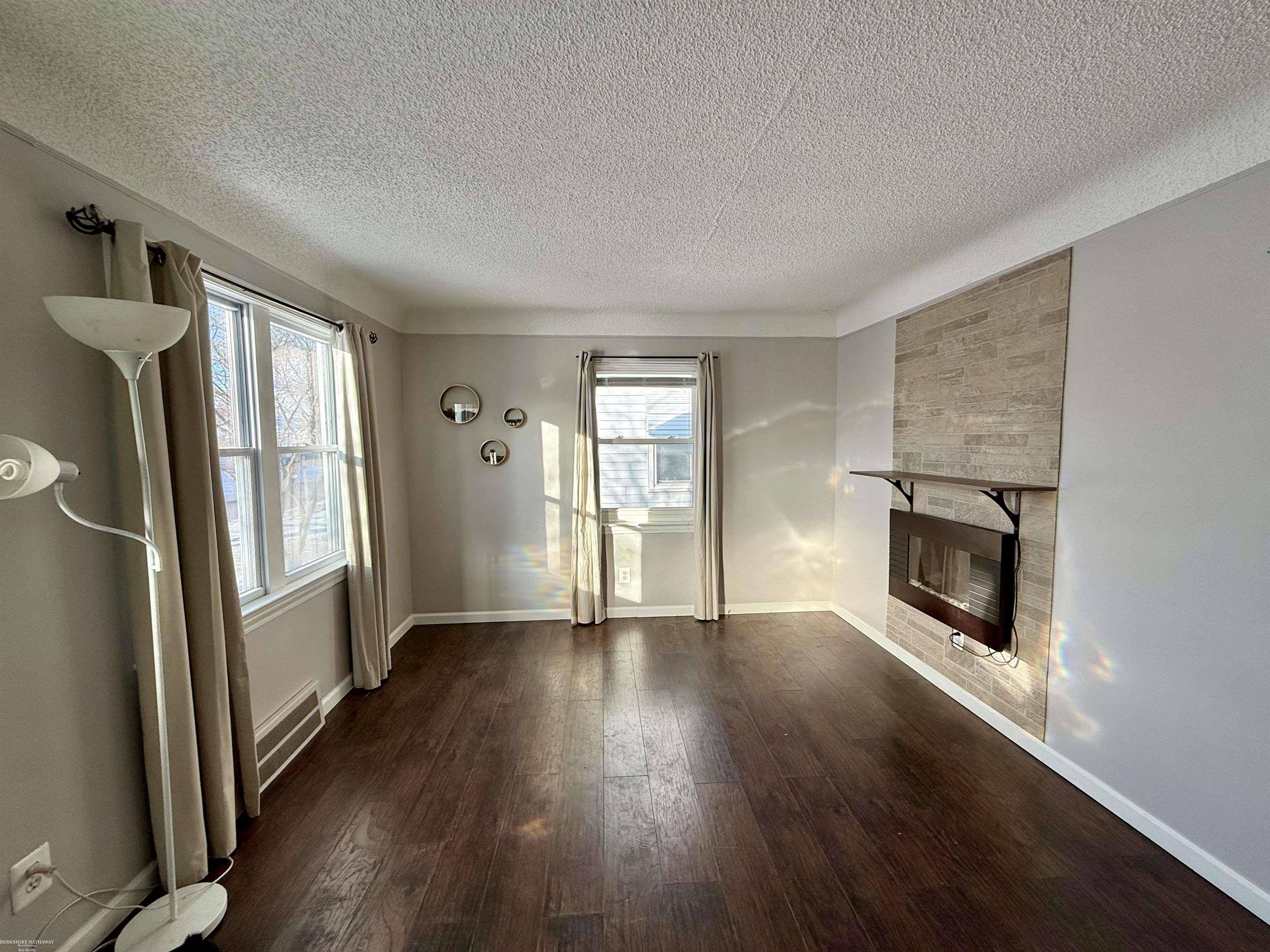 25304 Culver ST, St Clair Shores, MI 48081